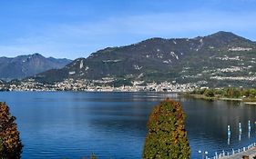 Tramonti E Lago